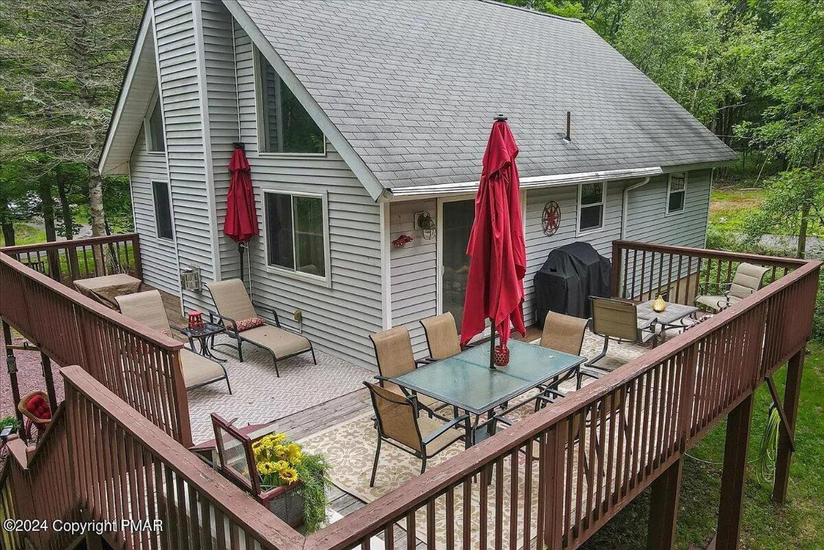 Holiday home Poconos Getaway With Hot Tub-close To Attractions, Perfect For Family &friends! Blakeslee