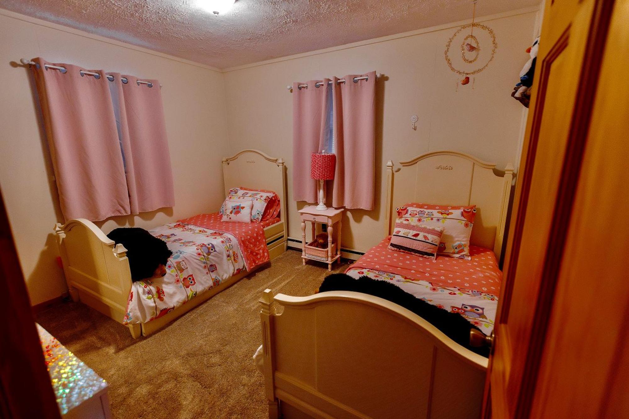 Holiday home Poconos Getaway With Hot Tub-close To Attractions, Perfect For Family &friends! *
